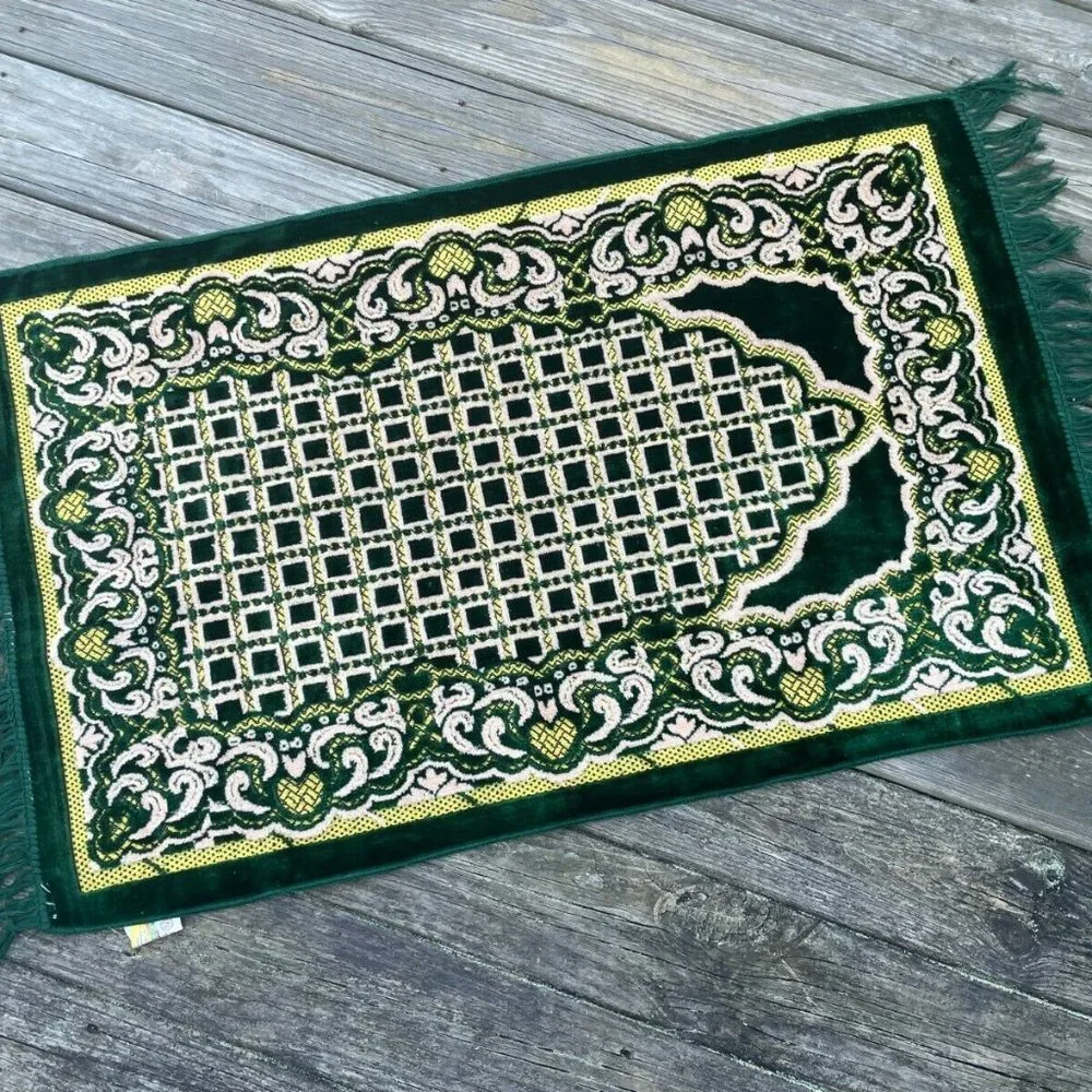Jainamaz Modefa Prayer Rug Green Soft Velvet Area Rug Religious Rug Musalah